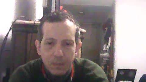 Snapshot of lucianoaxel chatting on June 15, 2:58 am Luciano online show from June 15, 2:58 am