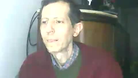 Snapshot of lucianoaxel chatting on July 28, 7:39 pm Luciano online show from July 28, 7:39 pm