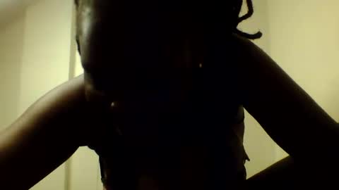 Snapshot of luciaresa chatting on June 19, 8:51 am luciaresa online show from June 19, 8:51 am