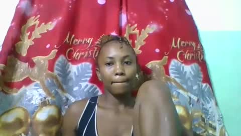 Snapshot of lucie196645 chatting on May 14, 6:37 pm lucie196645 online show from May 14, 6:37 pm
