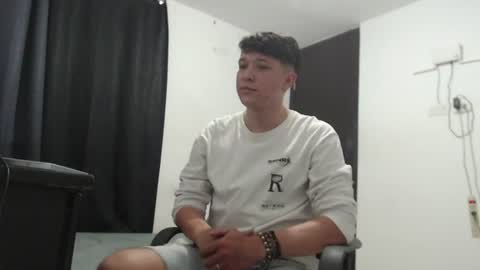 Snapshot of lucifeeer_666 chatting on August 3, 9:18 pm Fernando online show from August 3, 9:18 pm