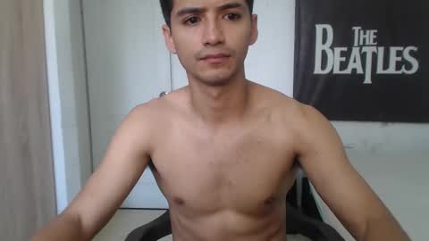 Snapshot of lucifferr_ chatting on February 12, 7:24 pm leonel online show from February 12, 7:24 pm