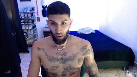 Snapshot of luciifer_hills chatting on January 1, 3:03 pm luciifer_hills online show from January 1, 3:03 pm