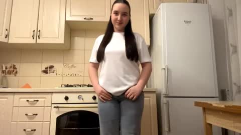 Snapshot of lucindapano chatting on December 20, 10:17 pm Sofia online show from December 20, 10:17 pm