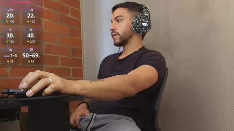 Snapshot of lucky_blessed chatting on May 20, 6:58 pm lucky_blessed online show from May 20, 6:58 pm