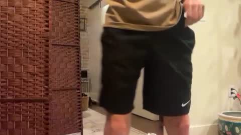 lucky_bme online show from April 9, 1:49 am