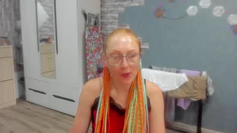 lucky_licky20 online show from October 21, 1:06 am