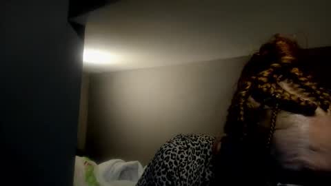 lucky_licky20 online show from March 7, 4:20 am