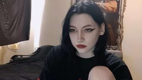 Snapshot of luckybastrad0677 chatting on June 6, 6:07 am luckybastrad0677 online show from June 6, 6:07 am