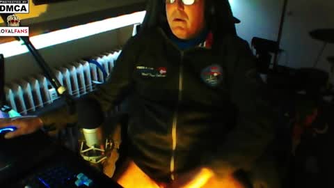 Snapshot of luckyfreak1 chatting on January 10, 6:17 pm call me Stefan online show from January 10, 6:17 pm