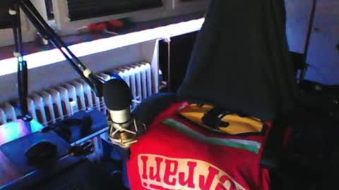        call me  Stefan online show from April 17, 6:44 pm