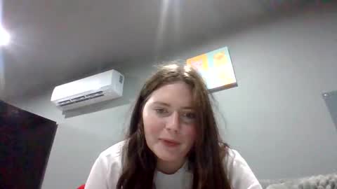 luckygirl96 online show from September 20, 6:20 pm