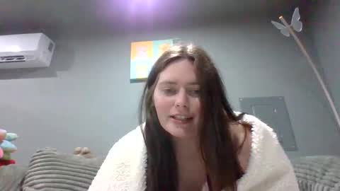 luckygirl96 online show from September 26, 1:53 am