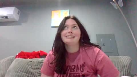 luckygirl96 online show from October 19, 1:50 am