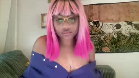 Snapshot of luckylaci777 chatting on October 9, 5:22 pm luckylaci777 online show from October 9, 5:22 pm