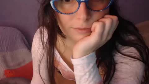 luckylinda23 online show from February 9, 4:22 pm
