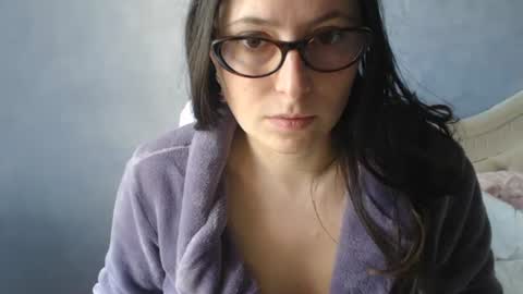 luckylinda23 online show from April 19, 9:52 am