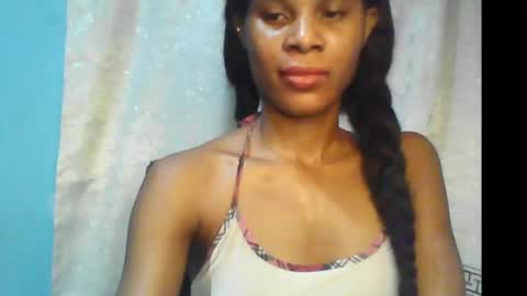 Snapshot of luckymadequeen chatting on January 1, 8:15 pm Gloria online show from January 1, 8:15 pm