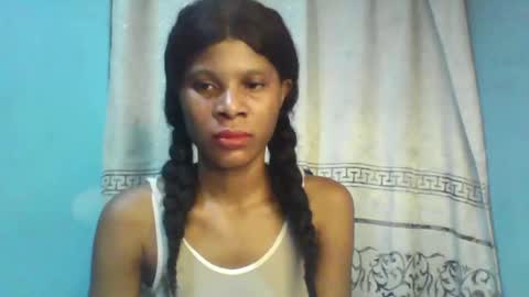 Snapshot of luckymadequeen chatting on January 5, 10:50 pm Gloria online show from January 5, 10:50 pm