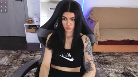 Monika online show from March 28, 7:19 am