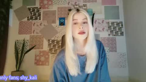 luckysapphire777 online show from December 17, 9:37 am