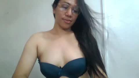 Snapshot of luckyts_cumx chatting on May 2, 4:06 am luckyts_cumx online show from May 2, 4:06 am