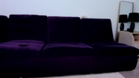 Snapshot of luckyymia chatting on February 5, 5:20 am Mia online show from February 5, 5:20 am