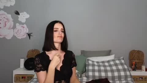 Snapshot of lucy1990xxx chatting on April 26, 9:01 pm Lucy online show from April 26, 9:01 pm