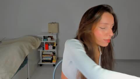 lucy__ray online show from February 5, 10:36 pm