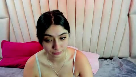 Snapshot of lucy_anal_ chatting on April 21, 11:40 pm lucy_anal_ online show from April 21, 11:40 pm