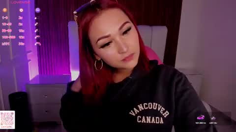 Snapshot of lucy_beatifull chatting on July 17, 8:43 am lucy_beatifull online show from July 17, 8:43 am