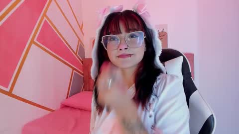 Lucy online show from March 3, 3:12 am