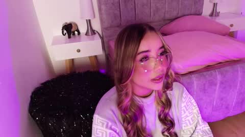 lucy online show from March 3, 3:45 am