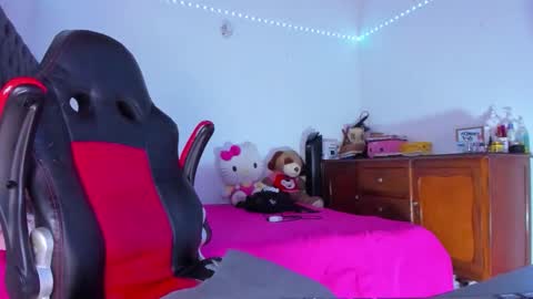 lucy online show from March 10, 2:16 am