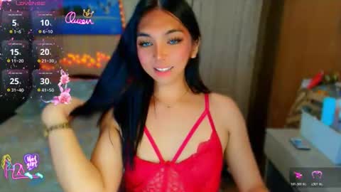 Snapshot of lucy_gray29 chatting on June 26, 2:16 am Lucy online show from June 26, 2:16 am