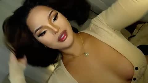 Snapshot of lucy_heartfiliaxxx chatting on January 8, 2:14 am MONA online show from January 8, 2:14 am