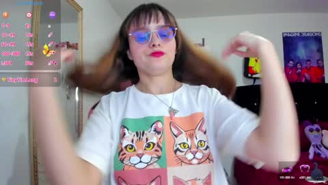 Lucy online show from December 31, 8:45 pm