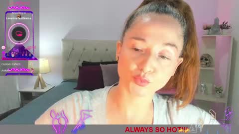 Snapshot of lucy_hot77 chatting on February 14, 9:21 pm Lucia online show from February 14, 9:21 pm