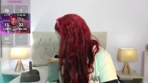 Snapshot of lucy_hot77 chatting on October 25, 9:20 pm Lucia online show from October 25, 9:20 pm