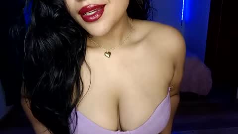 Snapshot of lucy_kanne chatting on January 12, 8:46 am Lucy online show from January 12, 8:46 am