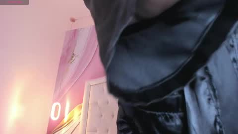 Lucy online show from April 18, 1:48 pm