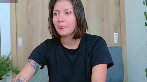 Lucy online show from April 18, 2:32 pm