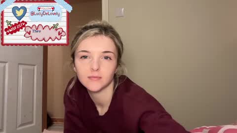 Snapshot of lucydelovely chatting on June 26, 11:31 pm Lucy online show from June 26, 11:31 pm
