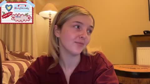 Snapshot of lucydelovely chatting on June 30, 11:39 pm Lucy online show from June 30, 11:39 pm