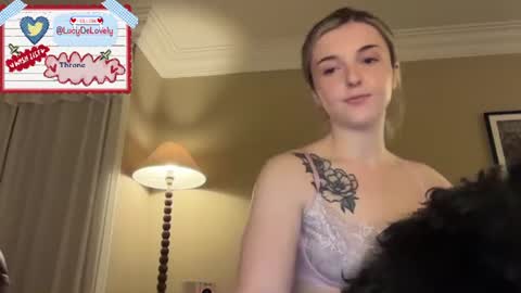 Snapshot of lucydelovely chatting on July 10, 11:40 pm Lucy online show from July 10, 11:40 pm
