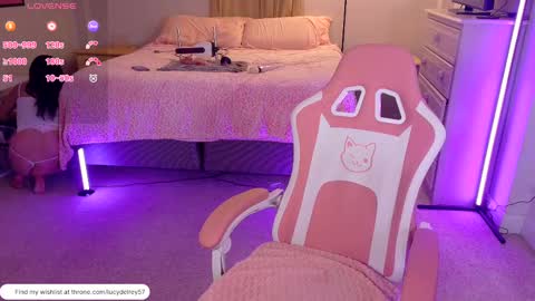 lucydelrey57 online show from November 20, 9:58 pm