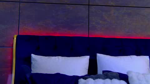 Lucy Lexton online show from March 9, 9:19 pm