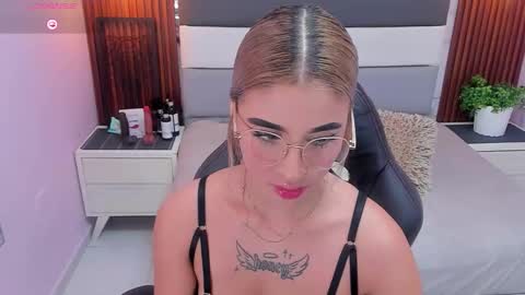 Snapshot of lucymars1 chatting on March 14, 11:37 am L U C Y online show from March 14, 11:37 am