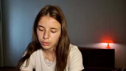 Snapshot of lucyrait chatting on July 13, 4:43 pm Lucy online show from July 13, 4:43 pm