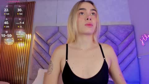 Lucy Vega online show from December 23, 11:36 am